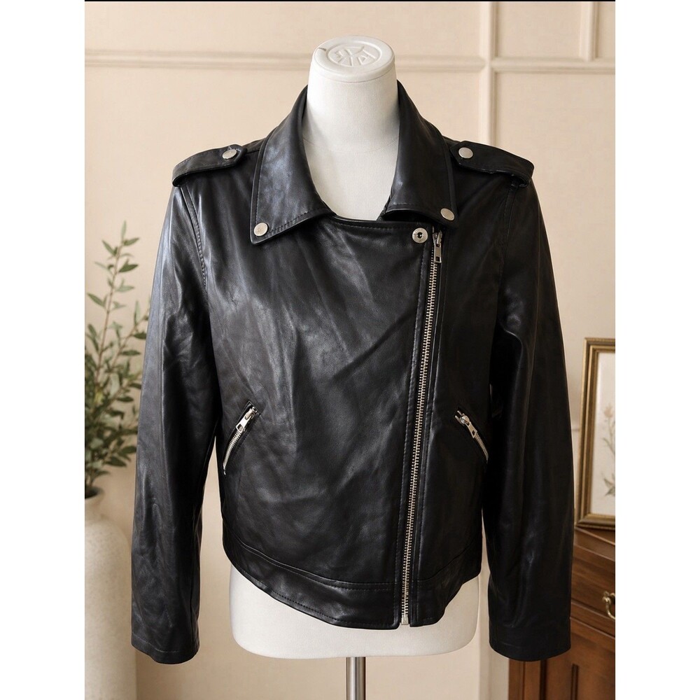 Hunter & Brown SZ M Women’s Faux Leather Motorcycle Jacket 36” Bust 20” Length